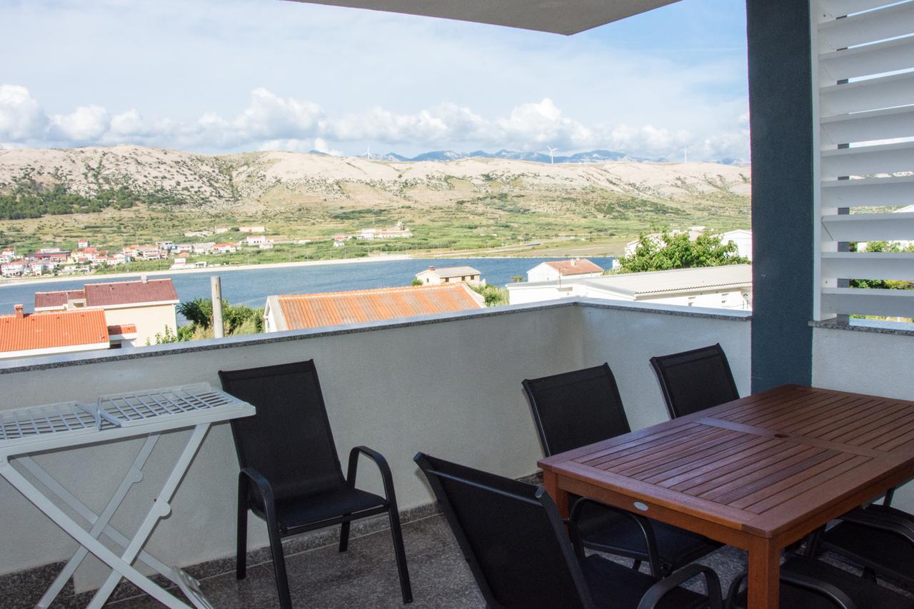 Apartments Sv. Jelena 2 Паг Экстерьер фото