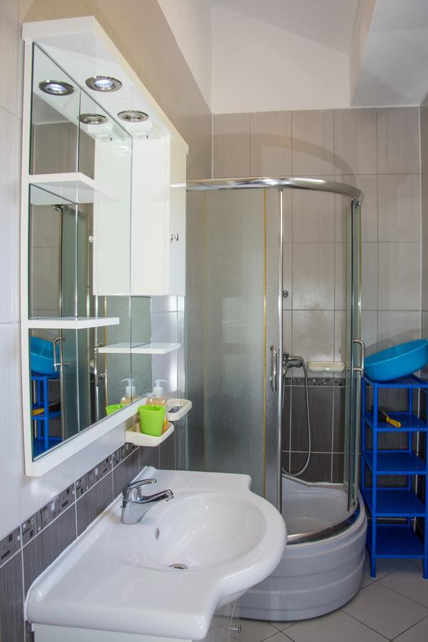 Apartments Sv. Jelena 2 Паг Экстерьер фото
